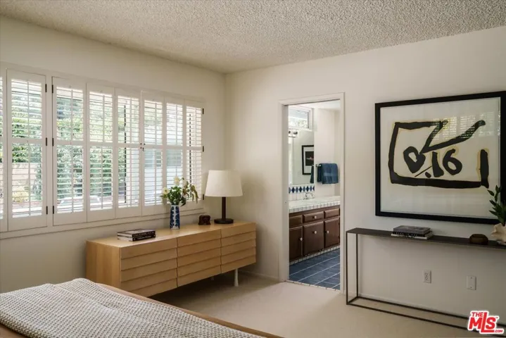 14141 Margate Street, Sherman Oaks, California 91401