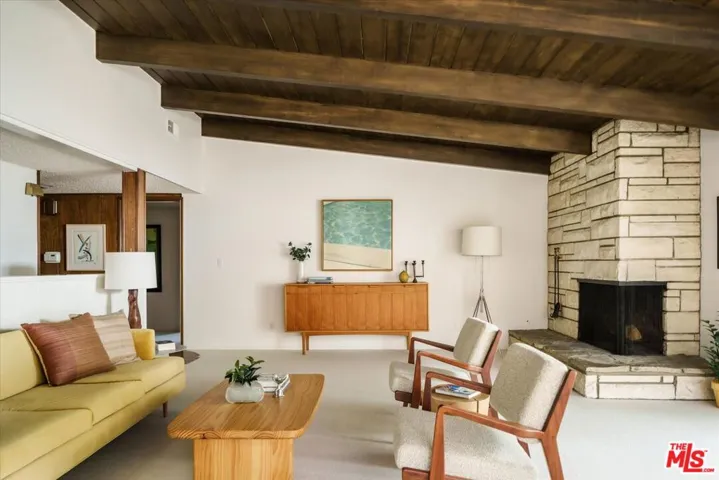 14141 Margate Street, Sherman Oaks, California 91401