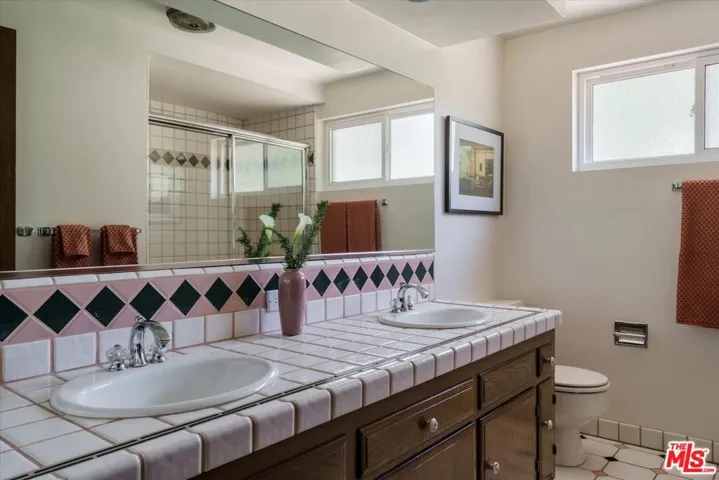 14141 Margate Street, Sherman Oaks, California 91401