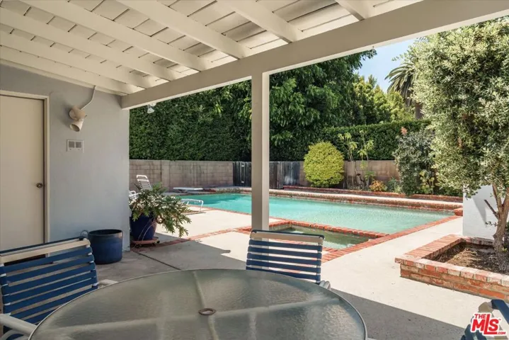 14141 Margate Street, Sherman Oaks, California 91401