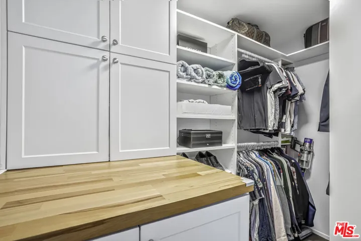 7320 Hawthorn Avenue 315, Los Angeles, California 90046