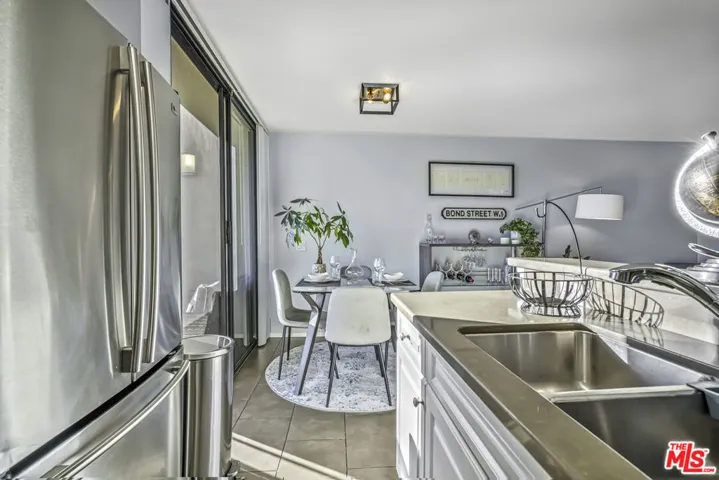 7320 Hawthorn Avenue 315, Los Angeles, California 90046