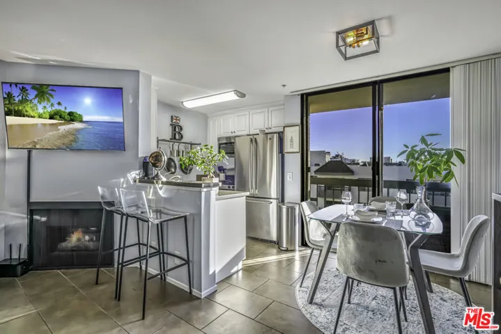 7320 Hawthorn Avenue 315, Los Angeles, California 90046