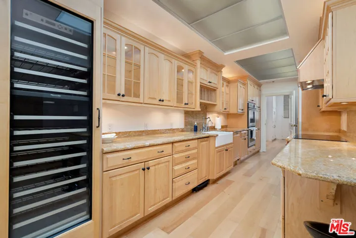 1333 S Beverly Glen 302, Los Angeles, California 90024