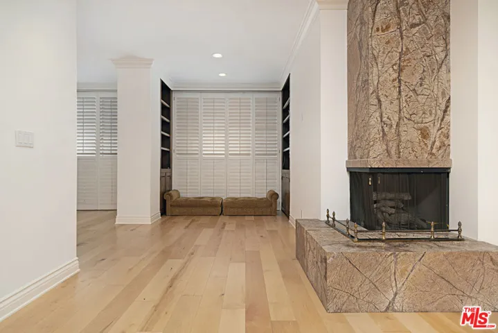 1333 S Beverly Glen 302, Los Angeles, California 90024