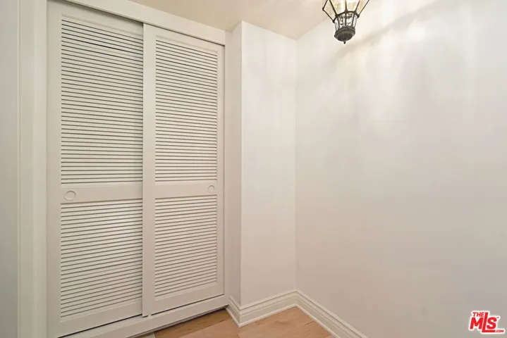 1333 S Beverly Glen 302, Los Angeles, California 90024