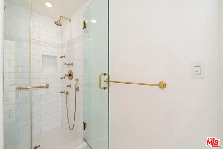 1333 S Beverly Glen 302, Los Angeles, California 90024