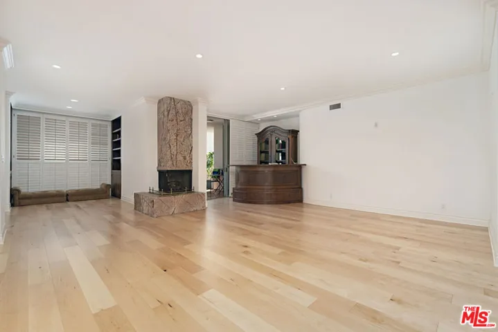 1333 S Beverly Glen 302, Los Angeles, California 90024