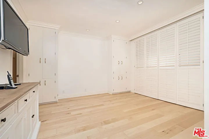 1333 S Beverly Glen 302, Los Angeles, California 90024