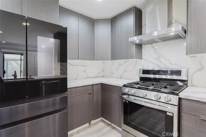43724 Secure Place, Lancaster, California 93536