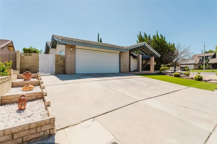 43724 Secure Place, Lancaster, California 93536