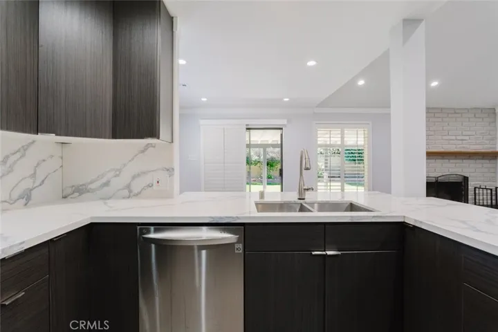 43724 Secure Place, Lancaster, California 93536