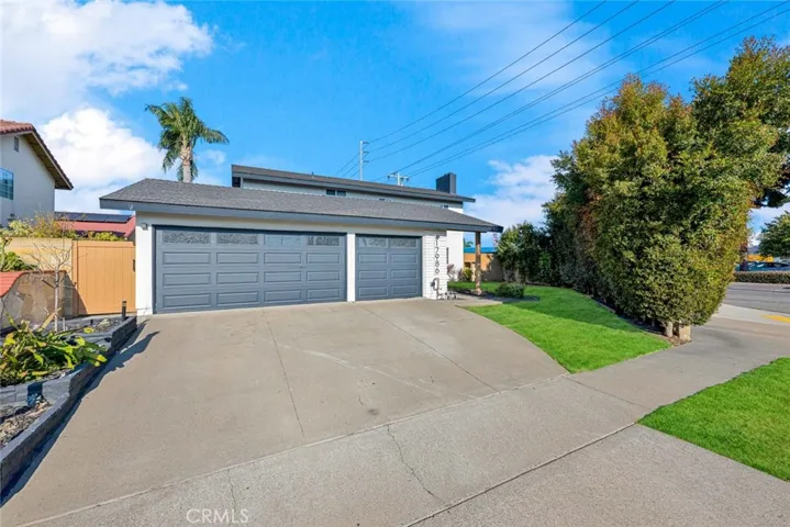 17986 Santa Olivia Street, Fountain Valley, California 92708