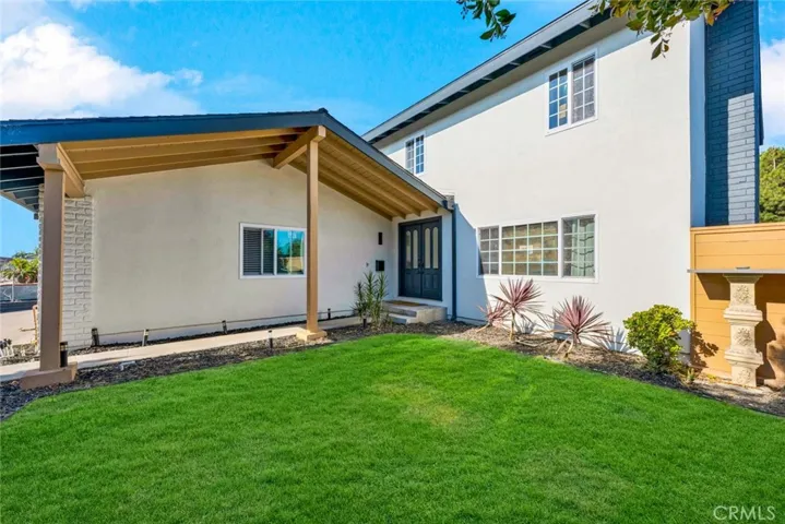 17986 Santa Olivia Street, Fountain Valley, California 92708