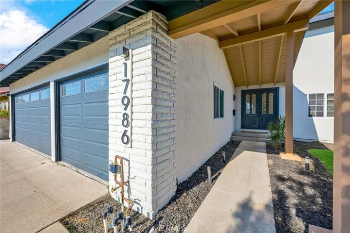 17986 Santa Olivia Street, Fountain Valley, California 92708