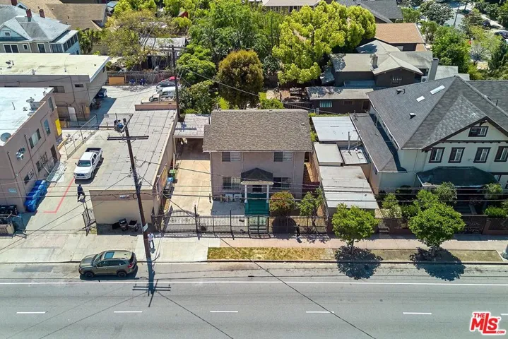 2194 Venice Boulevard, Los Angeles, California 90006