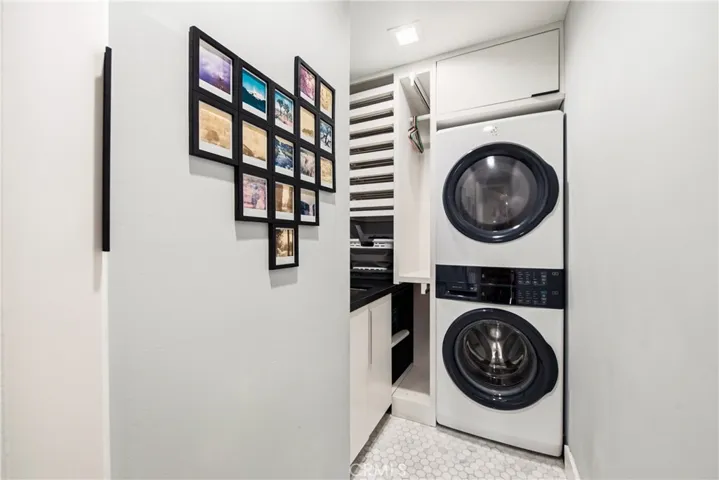 1464 Bedford, Camarillo, California 93010
