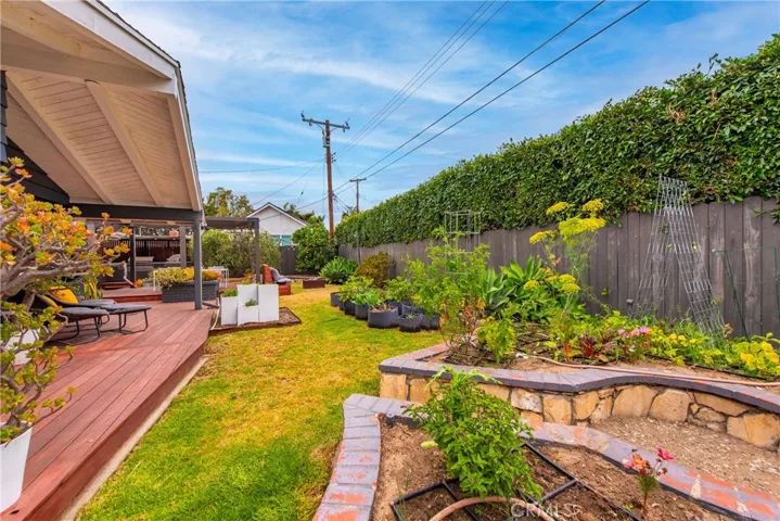 1464 Bedford, Camarillo, California 93010