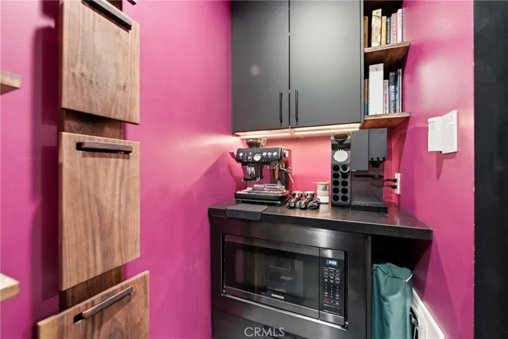 1464 Bedford, Camarillo, California 93010