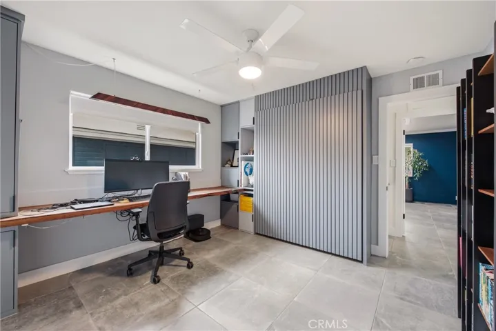 1464 Bedford, Camarillo, California 93010