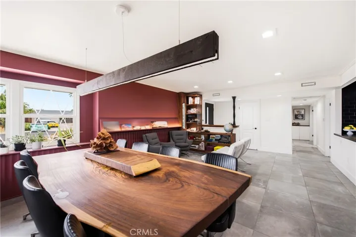 1464 Bedford, Camarillo, California 93010