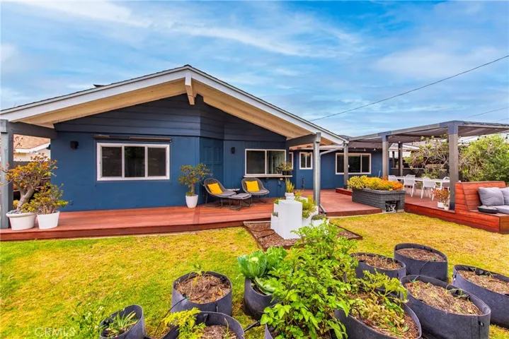 1464 Bedford, Camarillo, California 93010