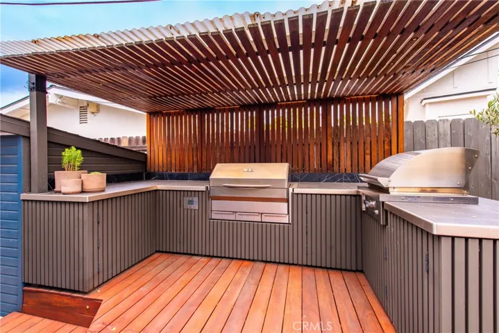 1464 Bedford, Camarillo, California 93010