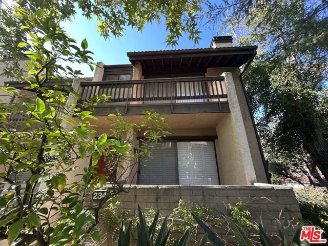21820 Marylee Street 234, Woodland Hills, California 91367