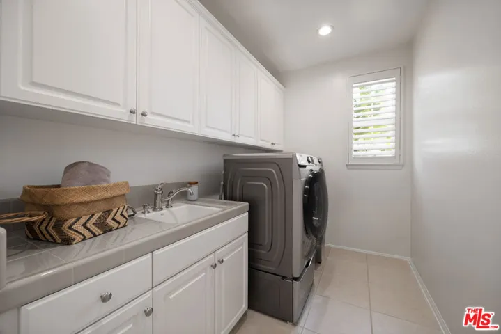 20445 Via Sansovino, Porter Ranch, California 91326