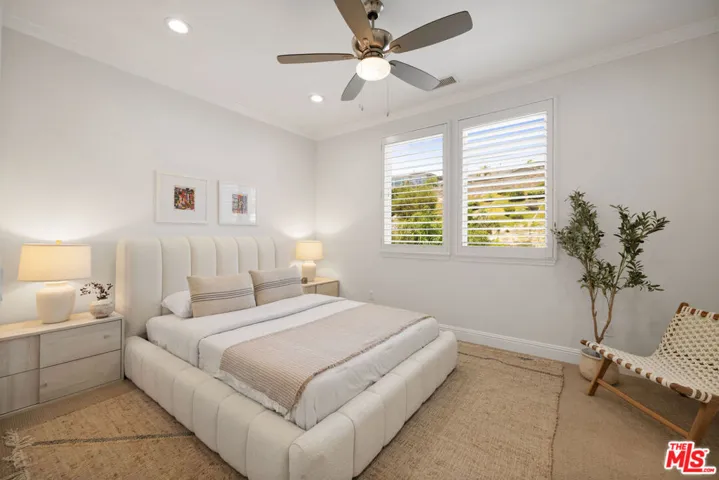 20445 Via Sansovino, Porter Ranch, California 91326