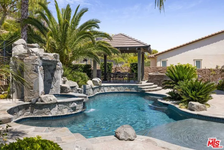 20445 Via Sansovino, Porter Ranch, California 91326