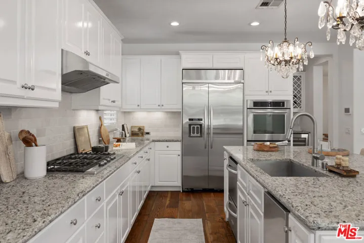 20445 Via Sansovino, Porter Ranch, California 91326
