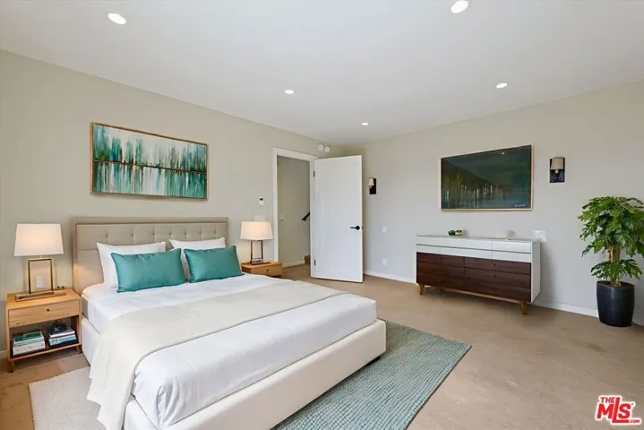 6789 Shearwater Lane, Malibu, California 90265