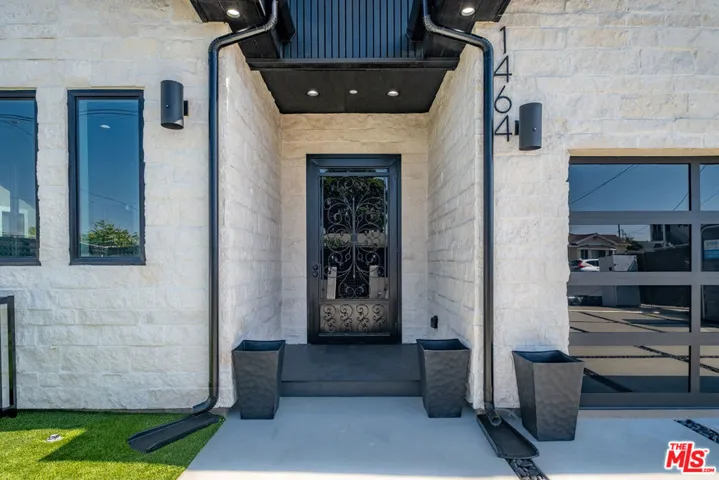 1464 W 185th Street, Gardena, California 90248