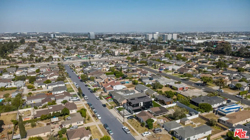 1464 W 185th Street, Gardena, California 90248