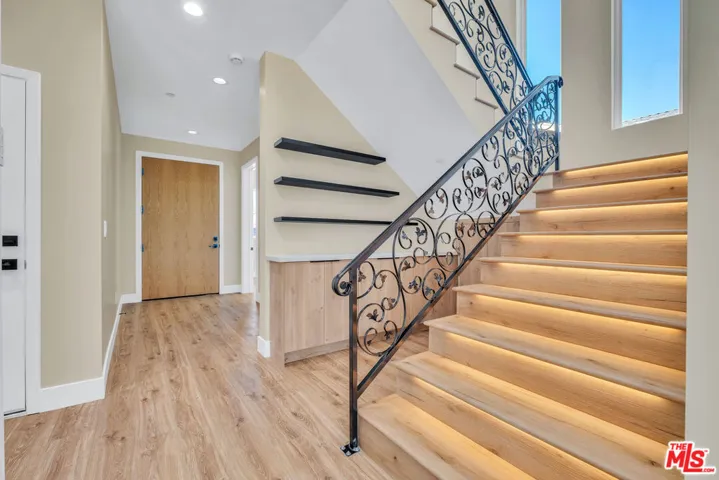 1464 W 185th Street, Gardena, California 90248