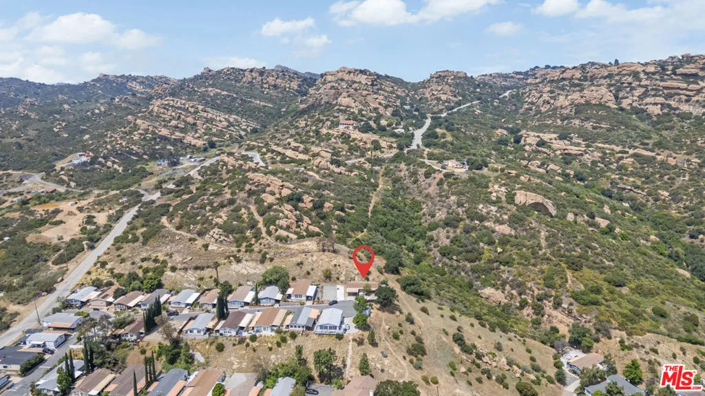 24425 Woolsey Canyon Road 11, Canoga Park, California 91304 — photo 5