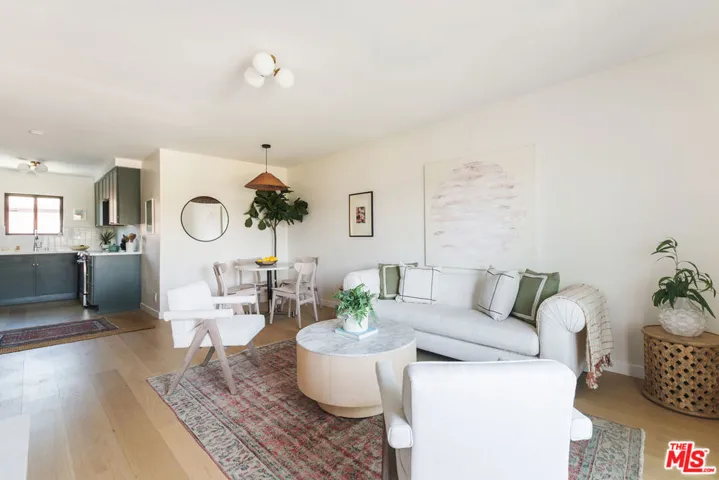 4412 Finley Avenue 7, Los Angeles, California 90027