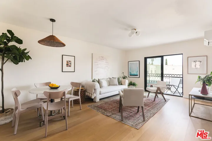 4412 Finley Avenue 7, Los Angeles, California 90027