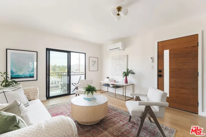 4412 Finley Avenue 7, Los Angeles, California 90027
