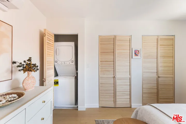 4412 Finley Avenue 7, Los Angeles, California 90027