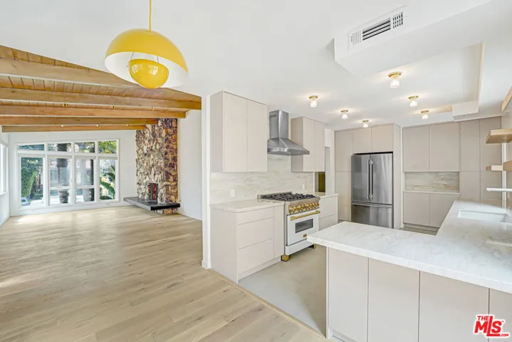 827 15th Street 1, Santa Monica, California 90403