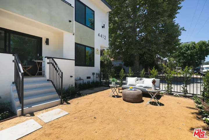 4412 Finley Avenue 1, Los Angeles, California 90027