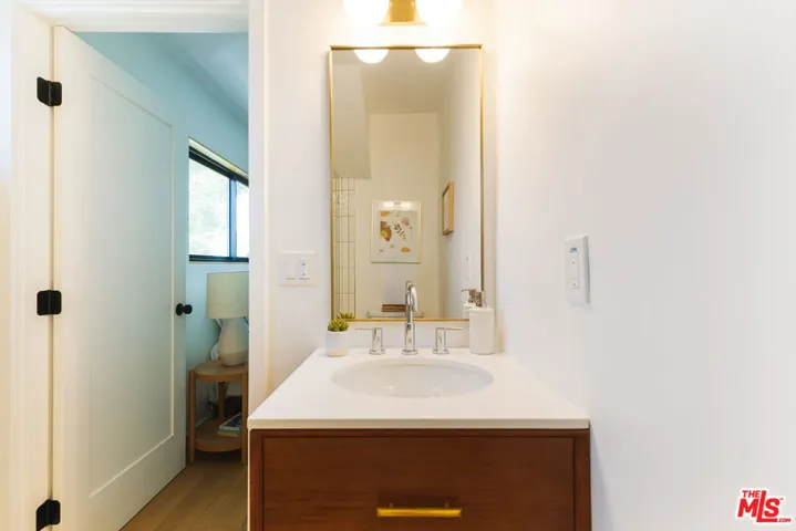 4412 Finley Avenue 1, Los Angeles, California 90027