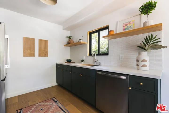4412 Finley Avenue 1, Los Angeles, California 90027
