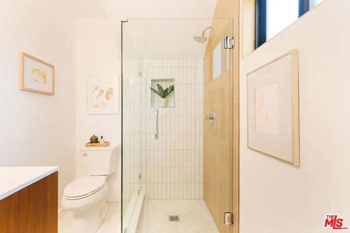 4412 Finley Avenue 1, Los Angeles, California 90027