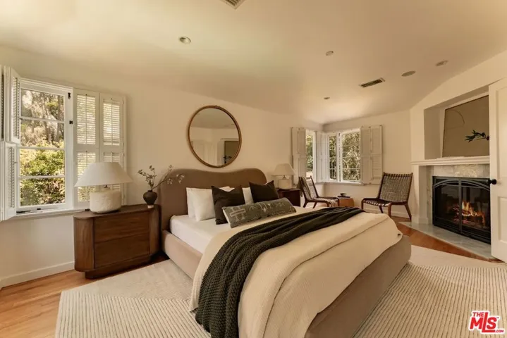 12229 Dunoon Lane, Los Angeles, California 90049
