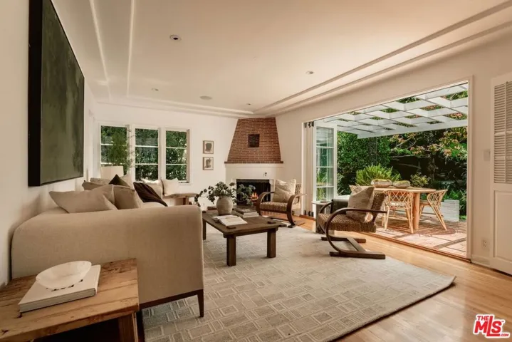 12229 Dunoon Lane, Los Angeles, California 90049