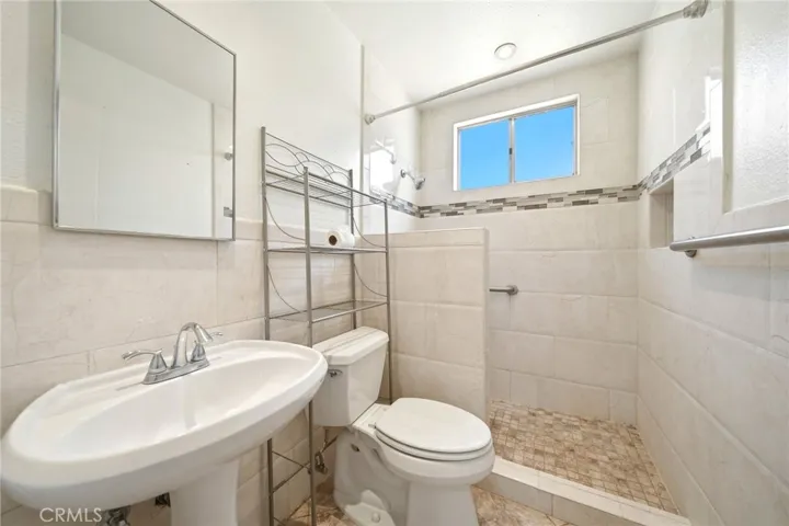 682 S Belden, Rialto, California 92376