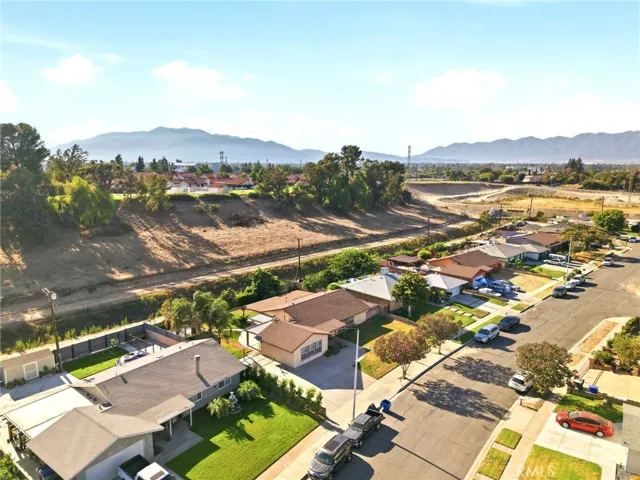 682 S Belden, Rialto, California 92376